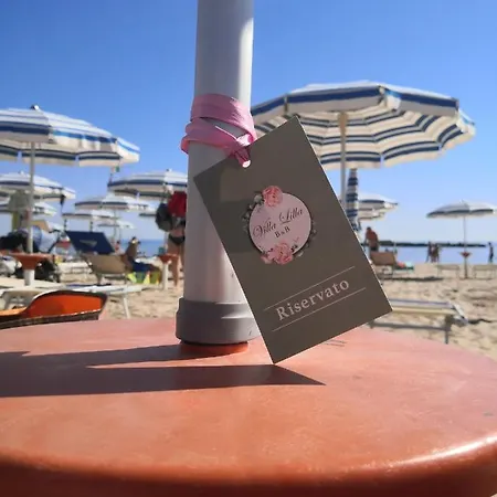 Lilla Inclusa E Bici Gratuite A Con Terrazzo E Colazione Inclusa 4*