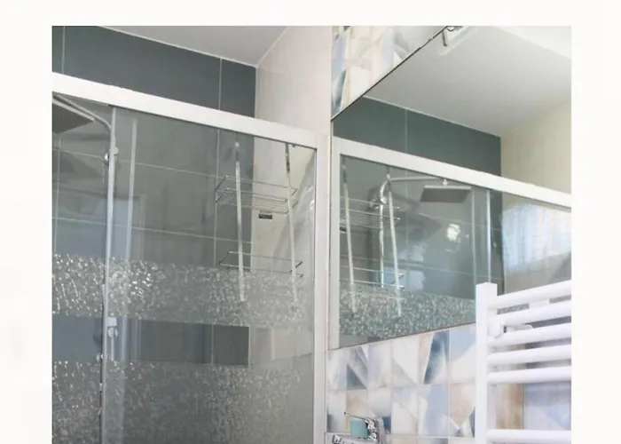 Lilla Inclusa E Bici Gratuite A Con Terrazzo E Colazione Inclusa Panzió 4*