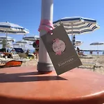 Lilla Inclusa E Bici Gratuite A Con Terrazzo E Colazione Inclusa 4*