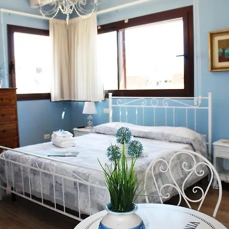 Lilla Inclusa E Bici Gratuite A Con Terrazzo E Colazione Inclusa Bed & Breakfast 4*