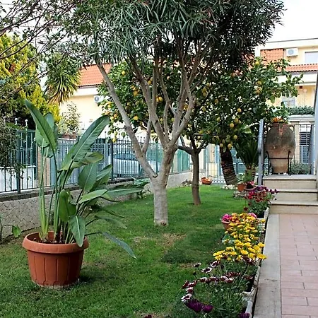Lilla Inclusa E Bici Gratuite A Con Terrazzo E Colazione Inclusa Bed & Breakfast