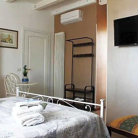 Lilla Inclusa E Bici Gratuite A Con Terrazzo E Colazione Inclusa Bed & Breakfast San Benedetto del Tronto