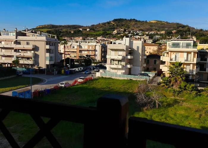 Lilla Inclusa E Bici Gratuite A Con Terrazzo E Colazione Inclusa Bed and Breakfast 4*